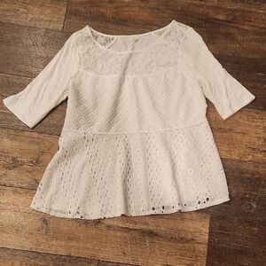 Anthropologie Tiny eyelet lace peplum blouse